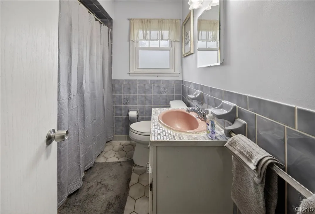 7151 Collamer Road, Manlius, New York 13057, Manlius, New York 13057, 4 Bedrooms Bedrooms, 8 Rooms Rooms,1 BathroomBathrooms,Residential,For Sale,7151 Collamer Road, Manlius, New York 13057,0,S1689070