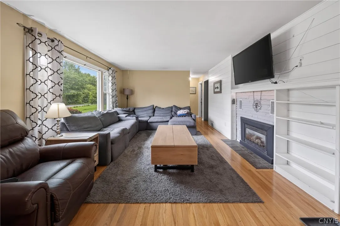 7151 Collamer Road, Manlius, New York 13057, Manlius, New York 13057, 4 Bedrooms Bedrooms, 8 Rooms Rooms,1 BathroomBathrooms,Residential,For Sale,7151 Collamer Road, Manlius, New York 13057,0,S1689070