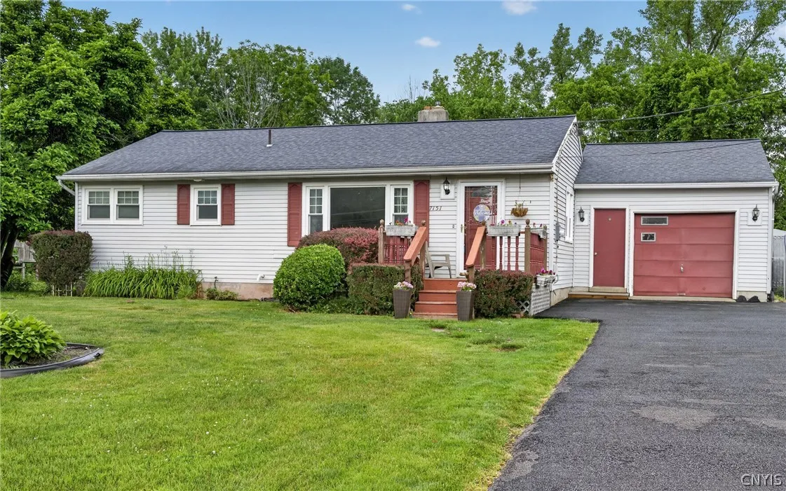 7151 Collamer Road, Manlius, New York 13057, Manlius, New York 13057, 4 Bedrooms Bedrooms, 8 Rooms Rooms,1 BathroomBathrooms,Residential,For Sale,7151 Collamer Road, Manlius, New York 13057,0,S1689070
