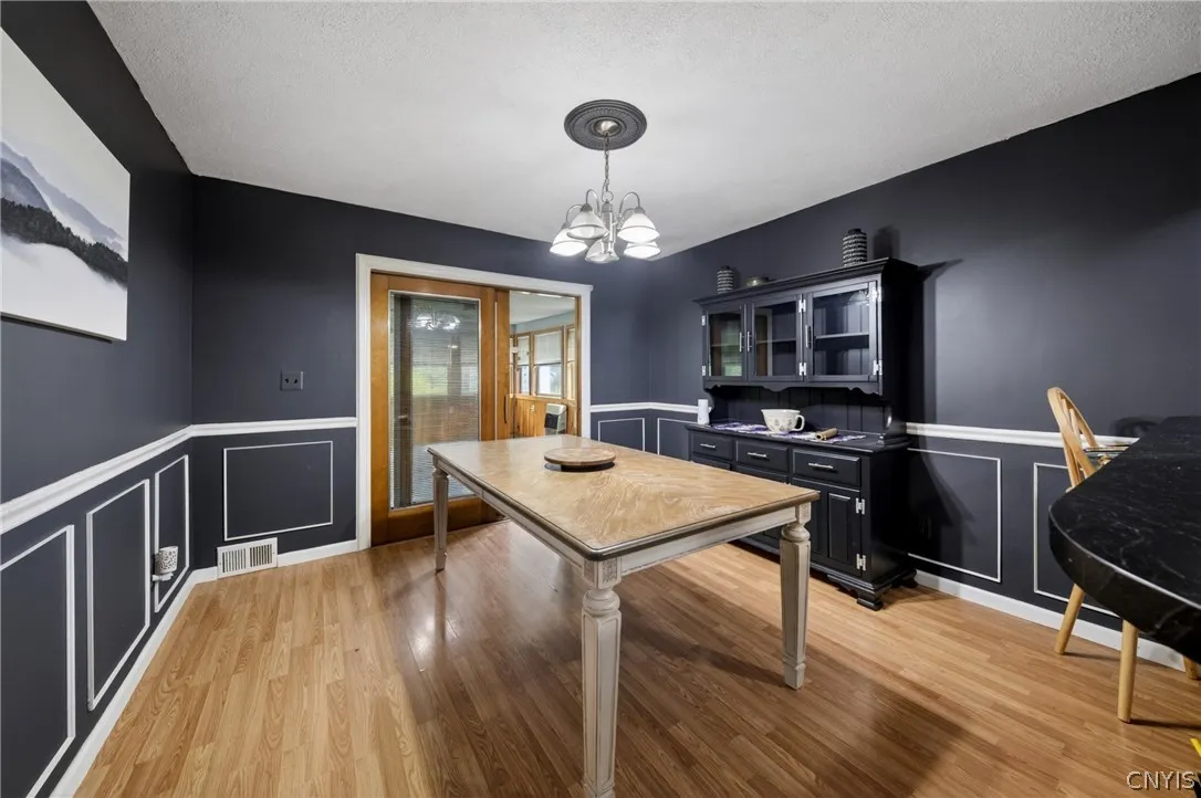 7151 Collamer Road, Manlius, New York 13057, Manlius, New York 13057, 4 Bedrooms Bedrooms, 8 Rooms Rooms,1 BathroomBathrooms,Residential,For Sale,7151 Collamer Road, Manlius, New York 13057,0,S1689070