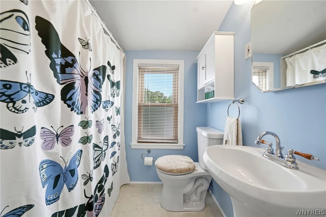 Second Floor Full Bath