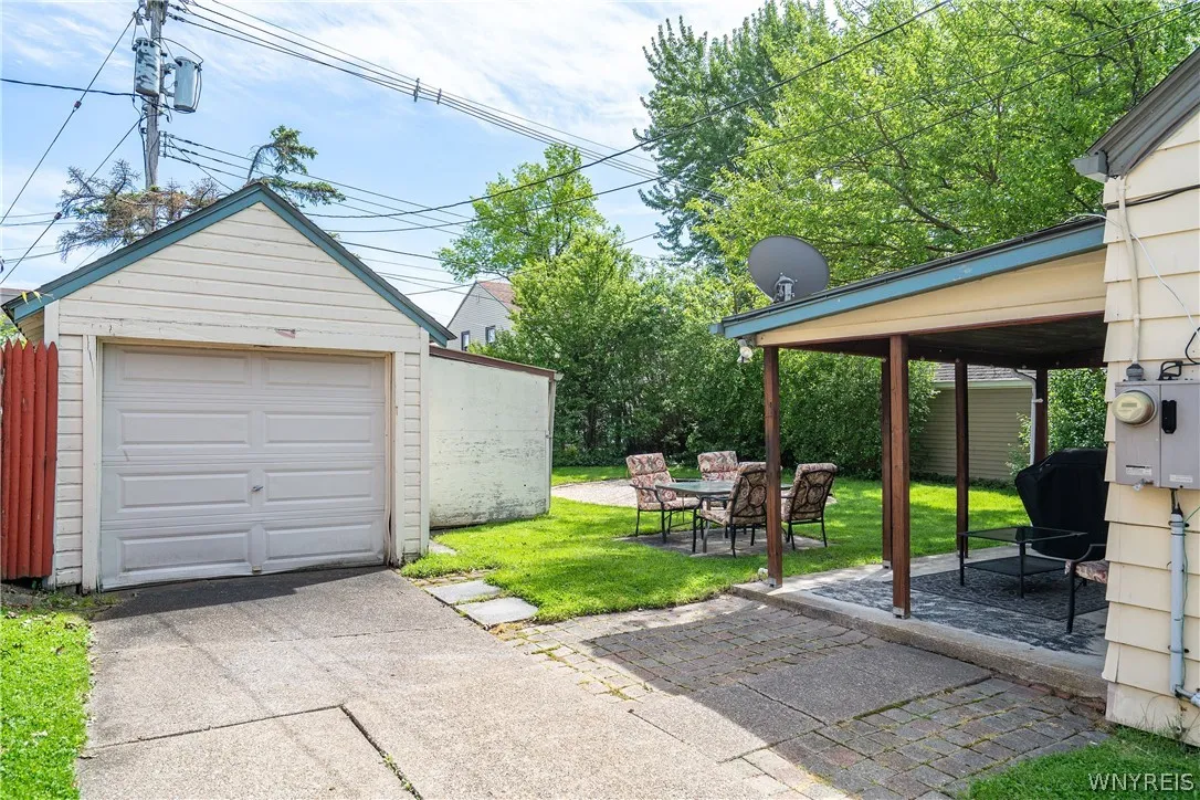 14 Fowler Avenue, Tonawanda, New York 14217, Tonawanda, New York 14217, 2 Bedrooms Bedrooms, 4 Rooms Rooms,1 BathroomBathrooms,Residential,For Sale,14 Fowler Avenue, Tonawanda, New York 14217,0,B1689870