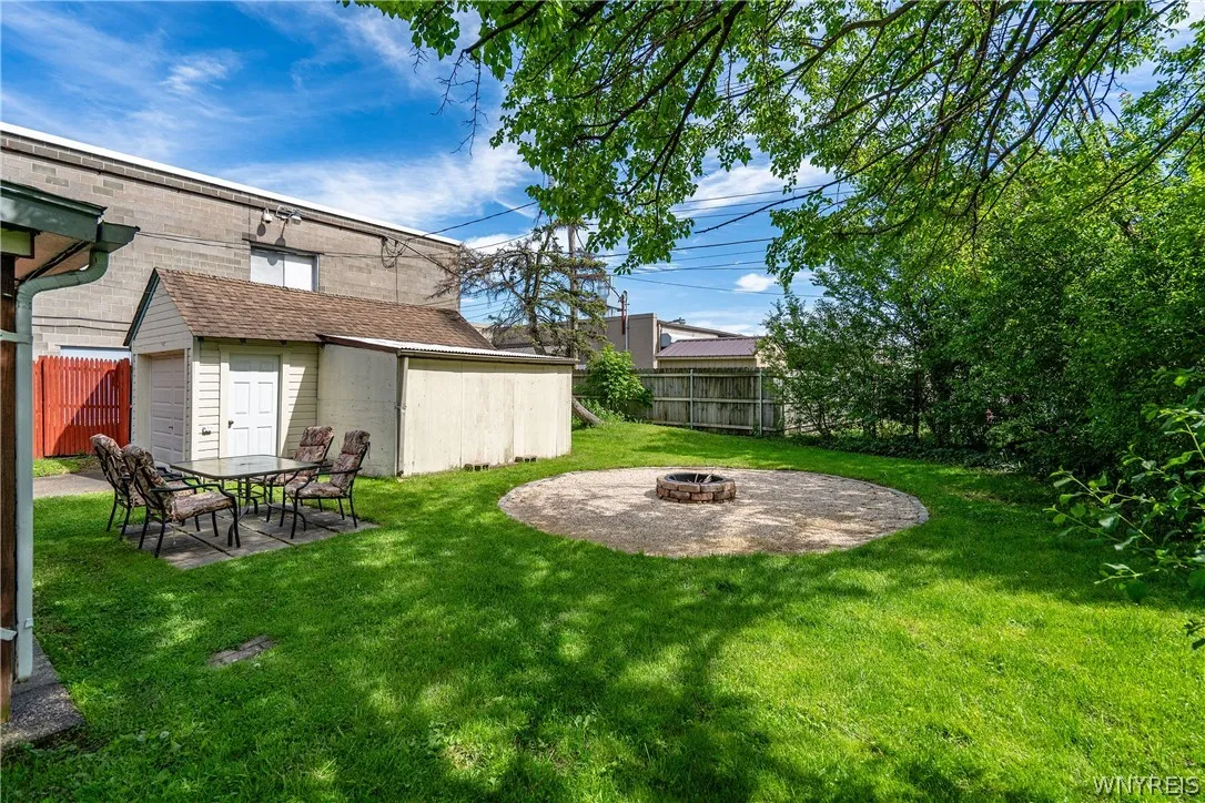 14 Fowler Avenue, Tonawanda, New York 14217, Tonawanda, New York 14217, 2 Bedrooms Bedrooms, 4 Rooms Rooms,1 BathroomBathrooms,Residential,For Sale,14 Fowler Avenue, Tonawanda, New York 14217,0,B1689870