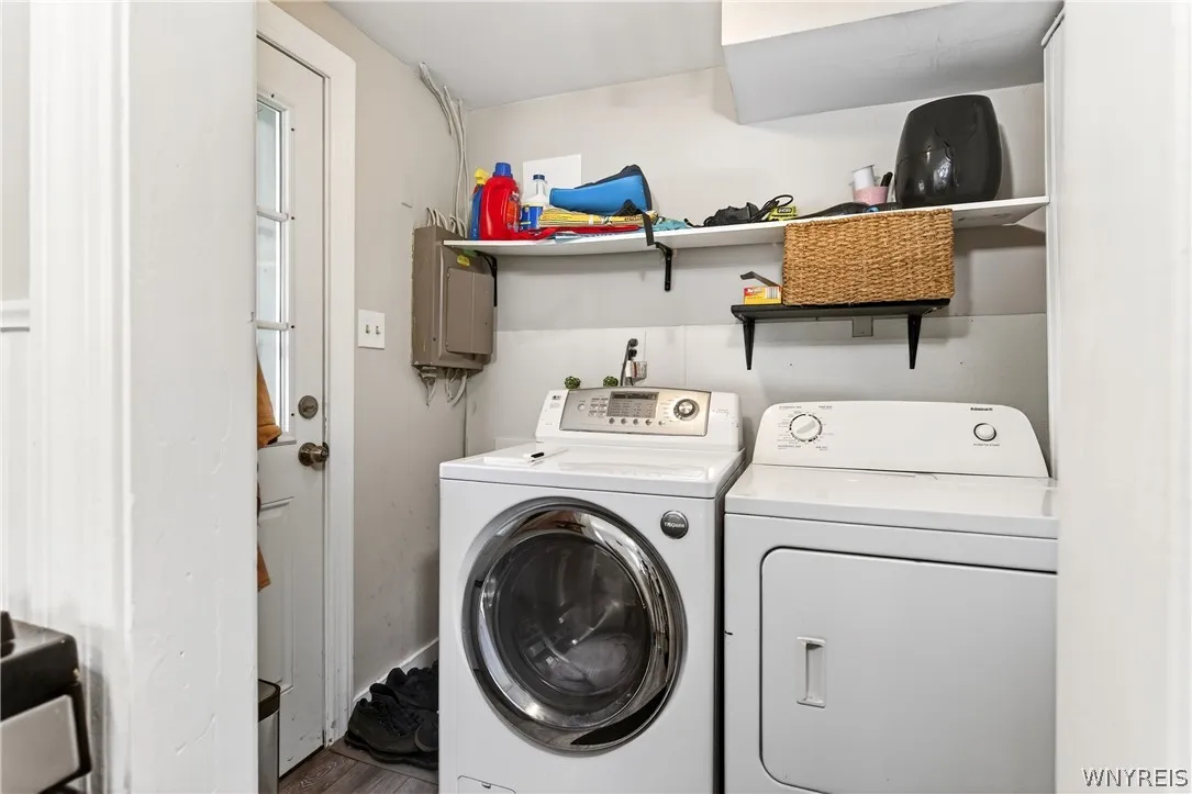 14 Fowler Avenue, Tonawanda, New York 14217, Tonawanda, New York 14217, 2 Bedrooms Bedrooms, 4 Rooms Rooms,1 BathroomBathrooms,Residential,For Sale,14 Fowler Avenue, Tonawanda, New York 14217,0,B1689870