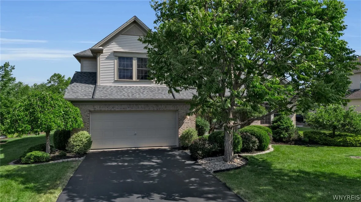 8908 Connemara Lane, Clarence, New York 14032, Clarence, New York 14032, 3 Bedrooms Bedrooms, 7 Rooms Rooms,2 BathroomsBathrooms,Residential,For Sale,8908 Connemara Lane, Clarence, New York 14032,0,B1689341