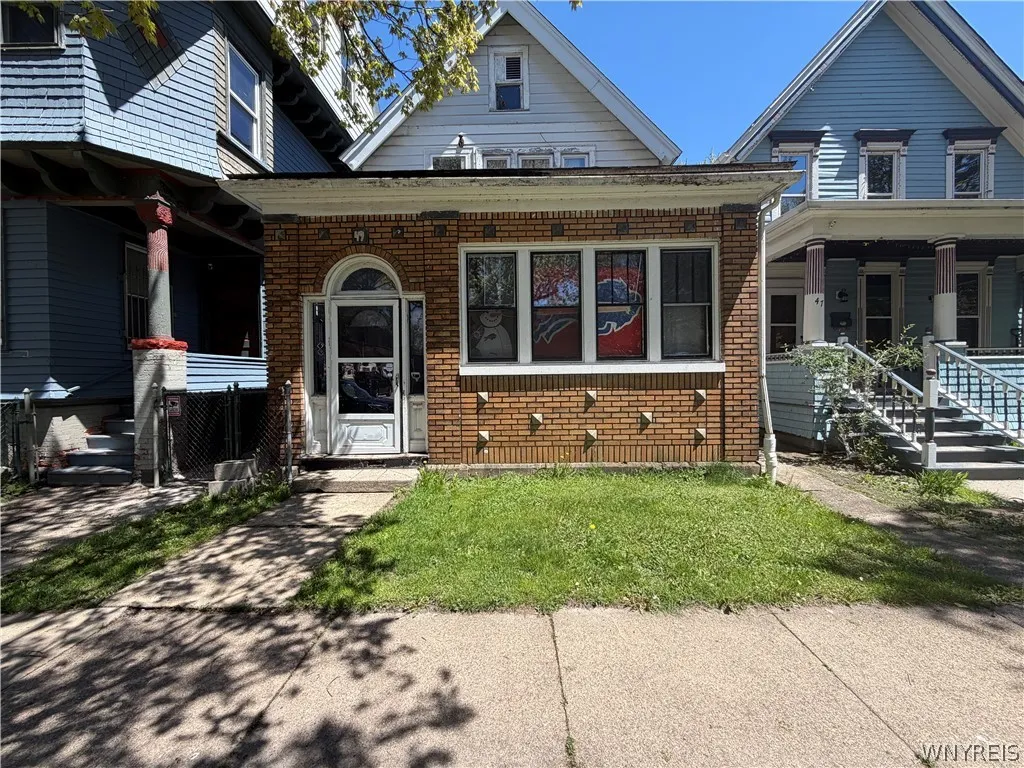 49 15th Street Upper, Buffalo, New York 14213, Buffalo, New York 14213, 2 Bedrooms Bedrooms, 6 Rooms Rooms,1 BathroomBathrooms,Residential Lease,Closed,49 15th Street Upper, Buffalo, New York 14213,0,B1690112
