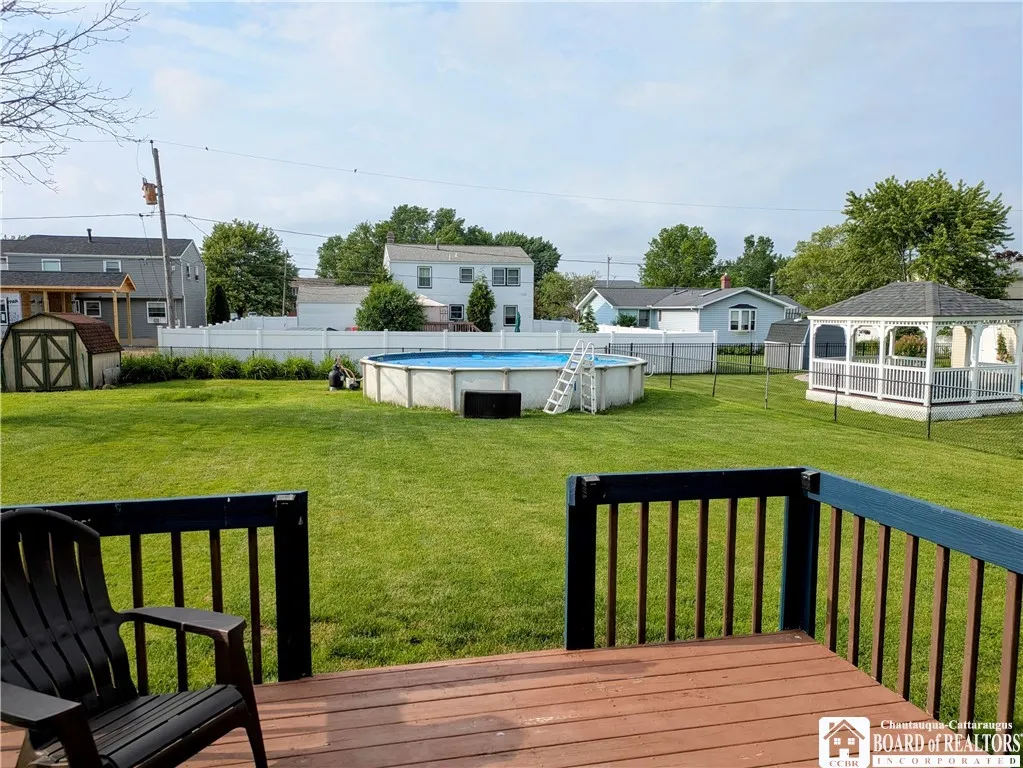 109 Sandpiper Lane, Grand Island, New York 14072, Grand Island, New York 14072, 5 Bedrooms Bedrooms, 9 Rooms Rooms,2 BathroomsBathrooms,Residential,For Sale,109 Sandpiper Lane, Grand Island, New York 14072,0,R1690146