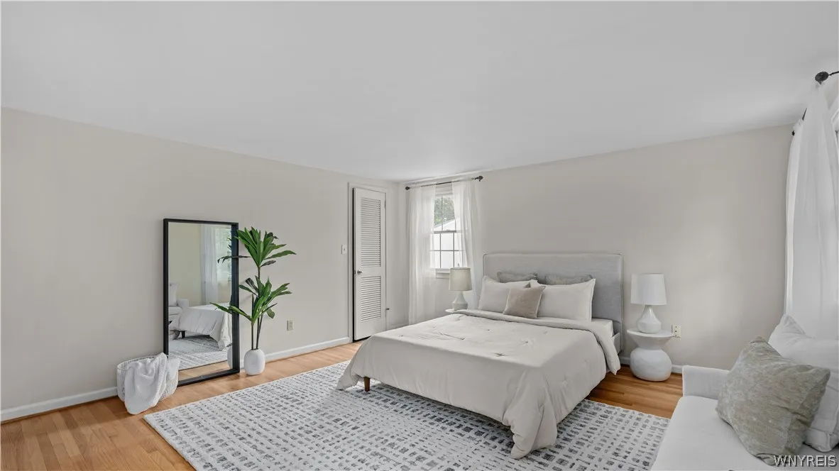 6 Stonehenge Court, Orchard Park, New York 14127, Orchard Park, New York 14127, 4 Bedrooms Bedrooms, 9 Rooms Rooms,2 BathroomsBathrooms,Residential,For Sale,6 Stonehenge Court, Orchard Park, New York 14127,0,B1690101