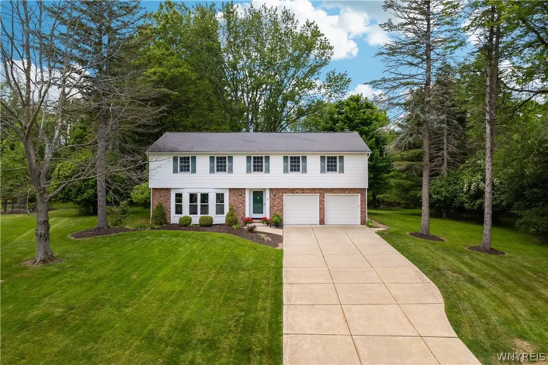 6 Stonehenge Court, Orchard Park, New York 14127, Orchard Park, New York 14127, 4 Bedrooms Bedrooms, 9 Rooms Rooms,2 BathroomsBathrooms,Residential,For Sale,6 Stonehenge Court, Orchard Park, New York 14127,0,B1690101