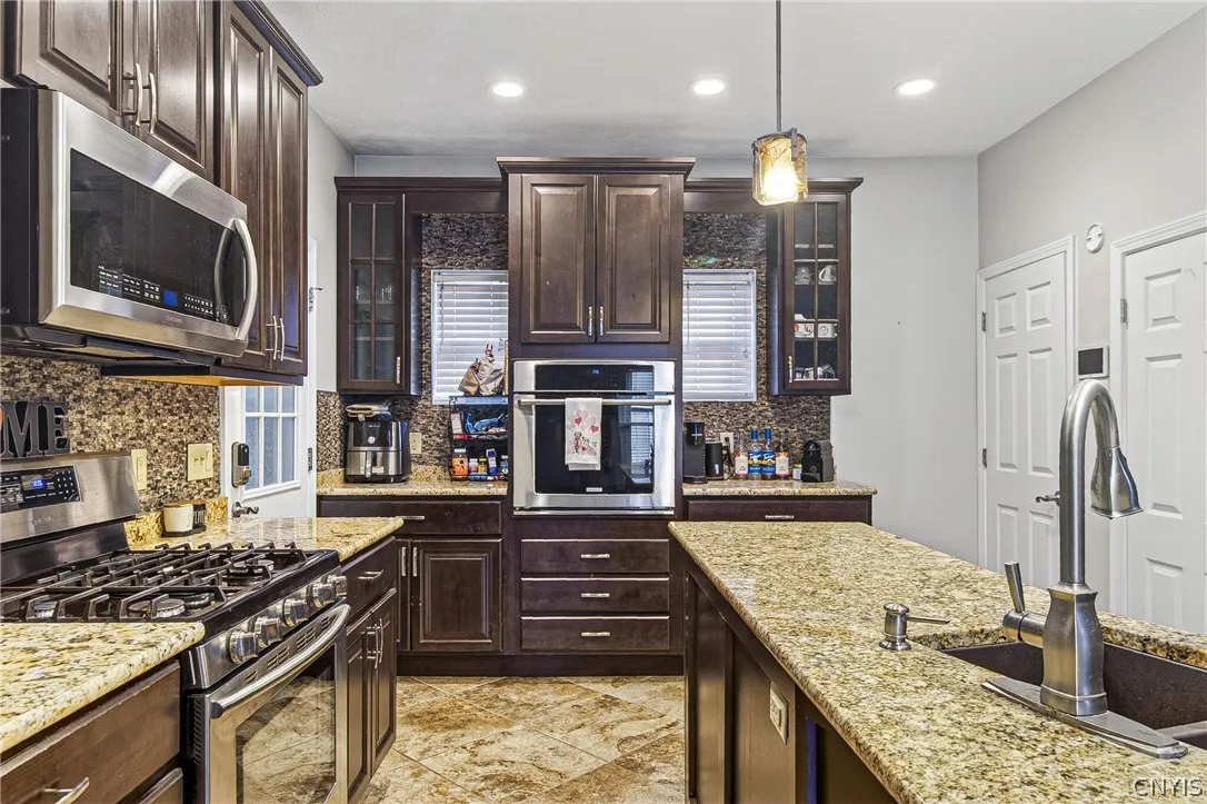 59 Westmoreland Street, Whitestown, New York 13492, Whitestown, New York 13492, 4 Bedrooms Bedrooms, 10 Rooms Rooms,2 BathroomsBathrooms,Residential,For Sale,59 Westmoreland Street, Whitestown, New York 13492,0,S1688334