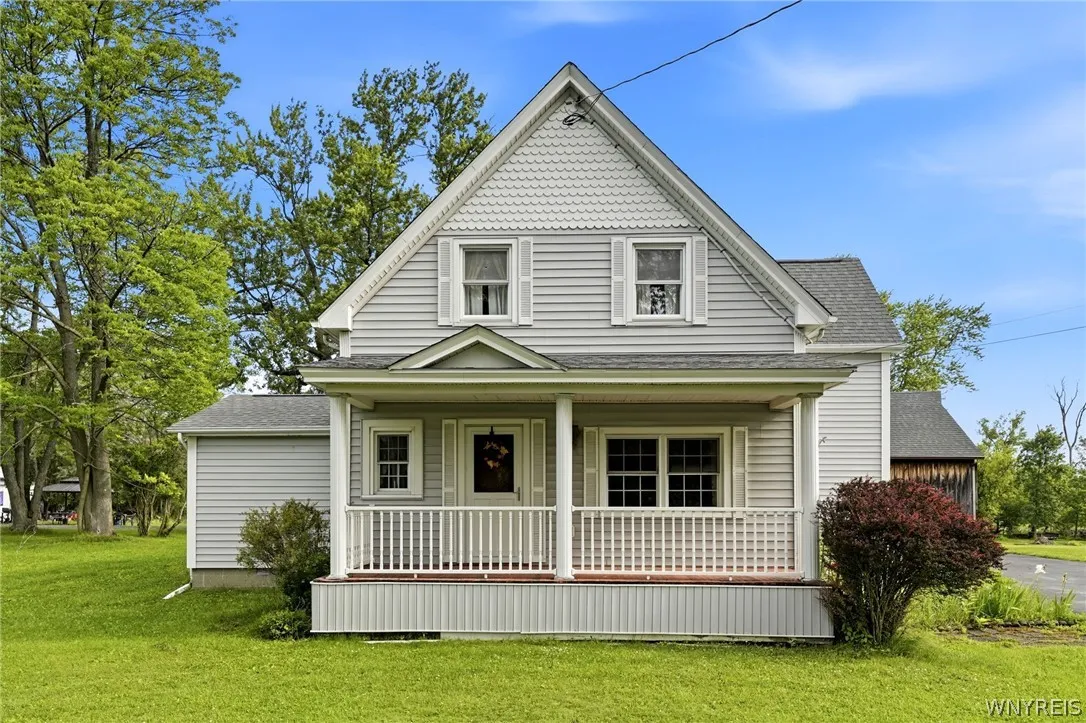 280 Bullis Road, West Seneca, New York 14224, West Seneca, New York 14224, 4 Bedroom Bedrooms, 9 Room Rooms,1 BathroomBathrooms,Residential,Closed,280 Bullis Road, West Seneca, New York 14224,0,B1689466