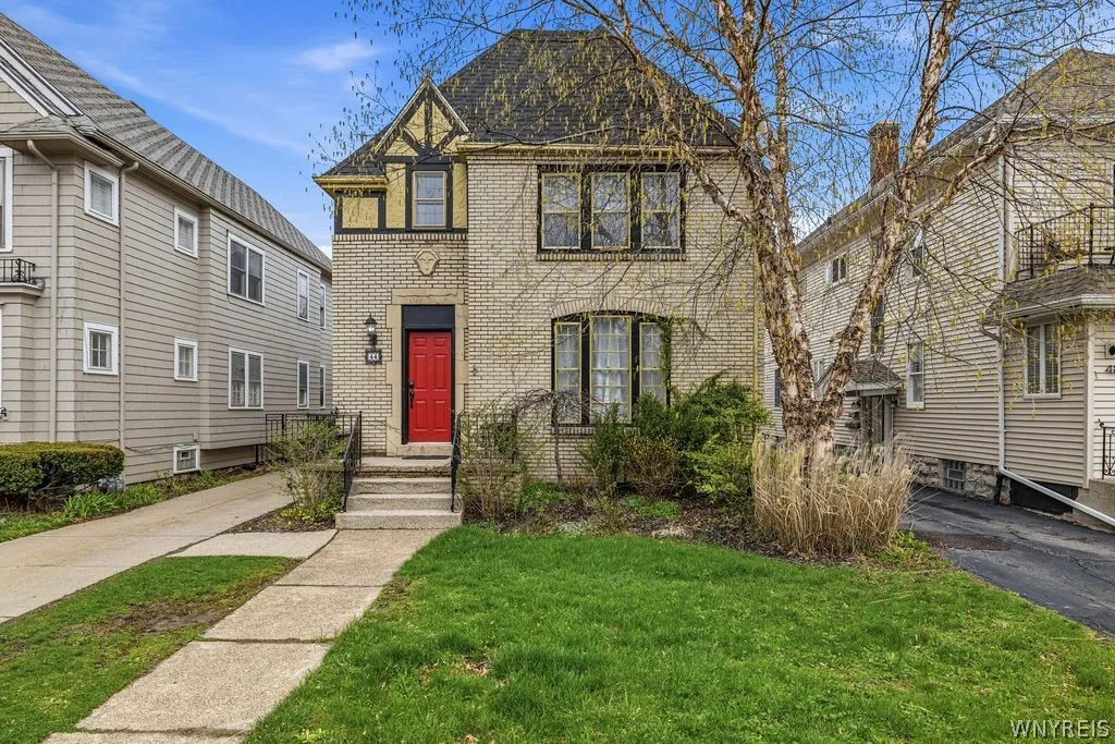 44 Rand Avenue, Buffalo, New York 14216, Buffalo, New York 14216, 6 Bedrooms Bedrooms, ,4 BathroomsBathrooms,Residential,For Sale,44 Rand Avenue, Buffalo, New York 14216,0,B1690670
