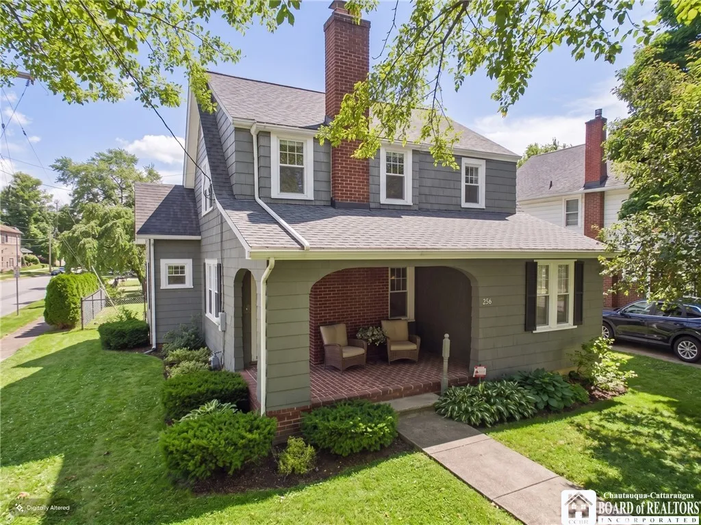 256 Highland Avenue, Hamburg, New York 14075, Hamburg, New York 14075, 4 Bedroom Bedrooms, 8 Room Rooms,2 BathroomBathrooms,Residential,Closed,256 Highland Avenue, Hamburg, New York 14075,0,R1690623