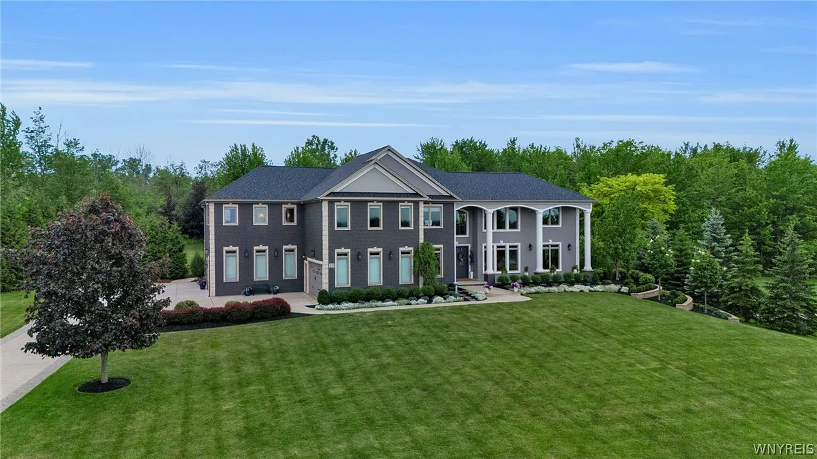 29 Grand View Trail, Orchard Park, New York 14127, Orchard Park, New York 14127, 6 Bedrooms Bedrooms, 27 Rooms Rooms,5 BathroomsBathrooms,Residential,For Sale,29 Grand View Trail, Orchard Park, New York 14127,0,B1689298