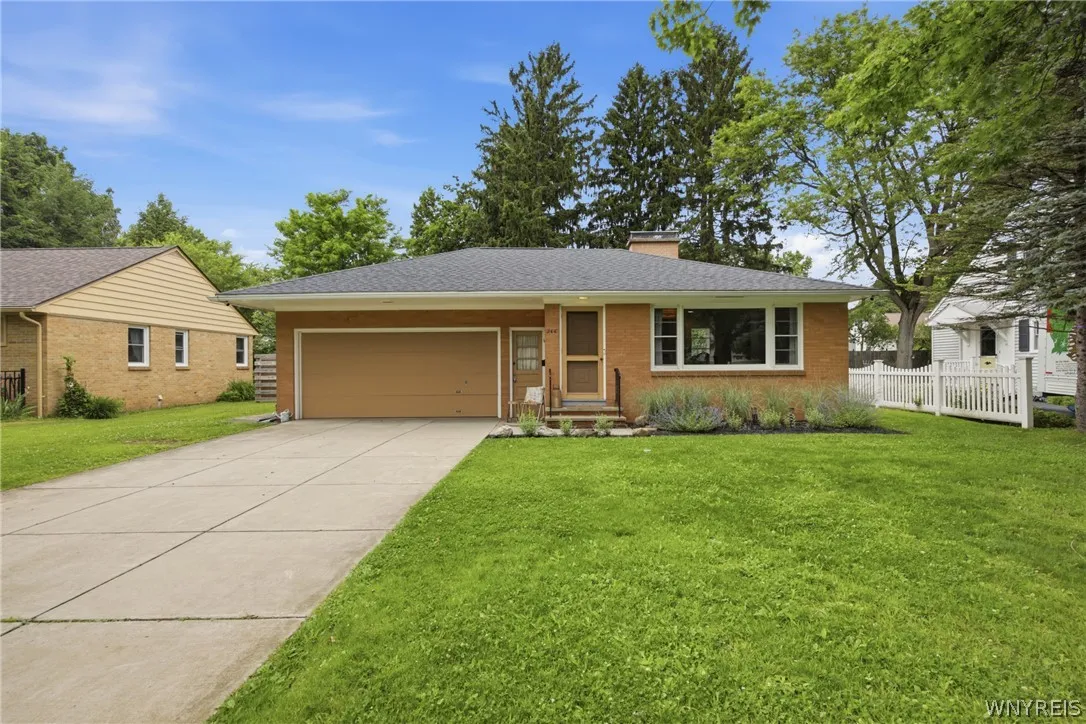 266 Cazenovia Street, Aurora, New York 14052, Aurora, New York 14052, 3 Bedroom Bedrooms, 6 Room Rooms,2 BathroomBathrooms,Residential,Closed,266 Cazenovia Street, Aurora, New York 14052,0,B1690741