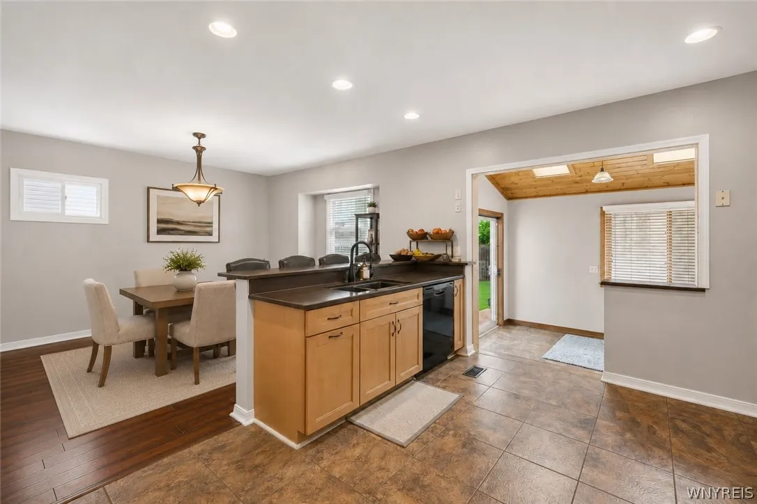 785 Crescent Avenue, Buffalo, New York 14216, Buffalo, New York 14216, 4 Bedrooms Bedrooms, 13 Rooms Rooms,3 BathroomsBathrooms,Residential,For Sale,785 Crescent Avenue, Buffalo, New York 14216,0,B1690594