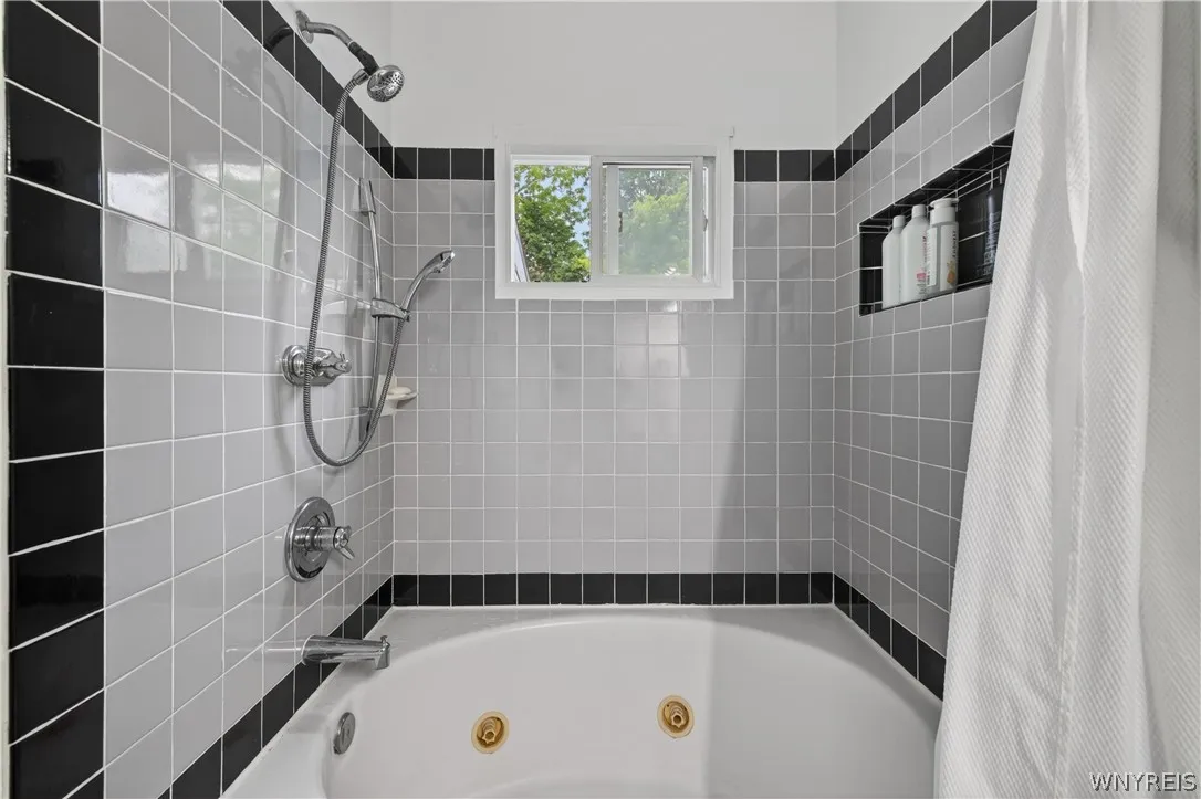 785 Crescent Avenue, Buffalo, New York 14216, Buffalo, New York 14216, 4 Bedrooms Bedrooms, 13 Rooms Rooms,3 BathroomsBathrooms,Residential,For Sale,785 Crescent Avenue, Buffalo, New York 14216,0,B1690594
