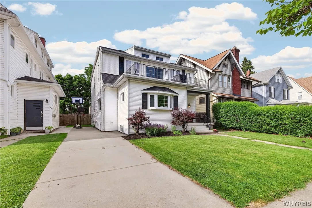 785 Crescent Avenue, Buffalo, New York 14216, Buffalo, New York 14216, 4 Bedrooms Bedrooms, 13 Rooms Rooms,3 BathroomsBathrooms,Residential,For Sale,785 Crescent Avenue, Buffalo, New York 14216,0,B1690594