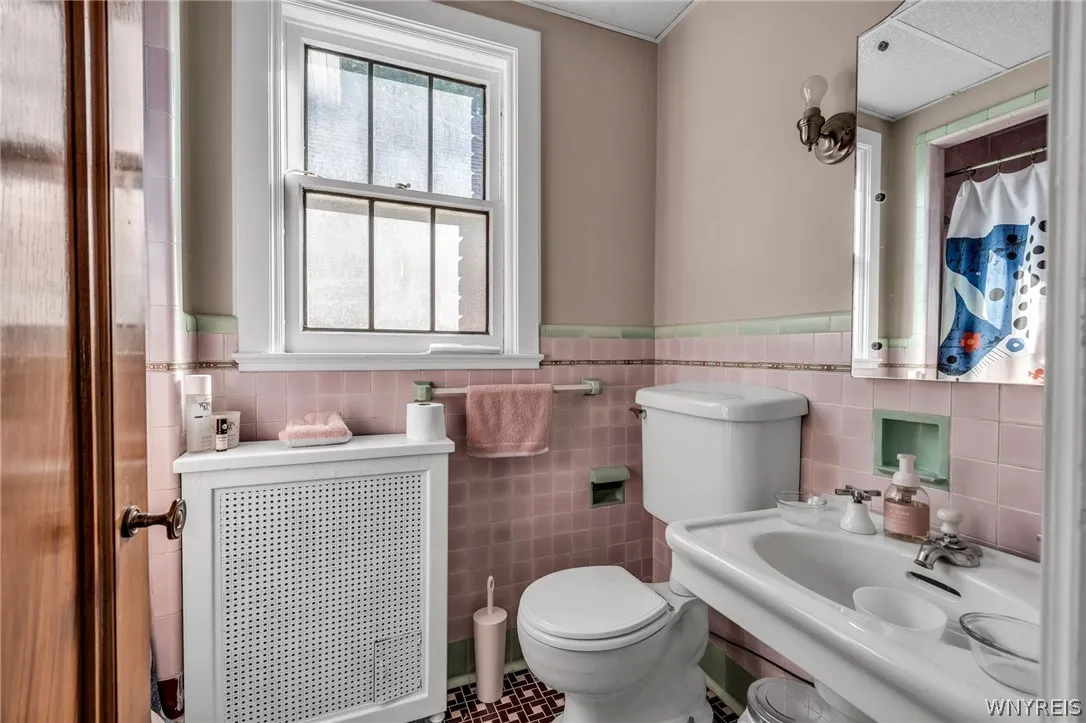 2740 Main Street, Buffalo, New York 14214, Buffalo, New York 14214, 3 Bedrooms Bedrooms, 16 Rooms Rooms,2 BathroomsBathrooms,Residential,For Sale,2740 Main Street, Buffalo, New York 14214,0,B1689229