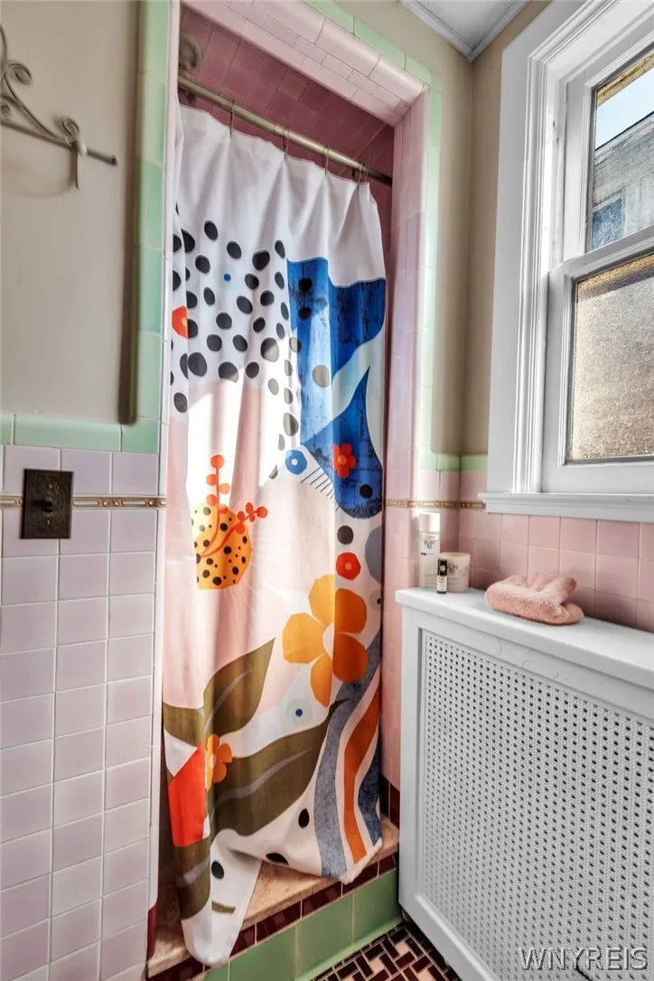 2740 Main Street, Buffalo, New York 14214, Buffalo, New York 14214, 3 Bedrooms Bedrooms, 16 Rooms Rooms,2 BathroomsBathrooms,Residential,For Sale,2740 Main Street, Buffalo, New York 14214,0,B1689229