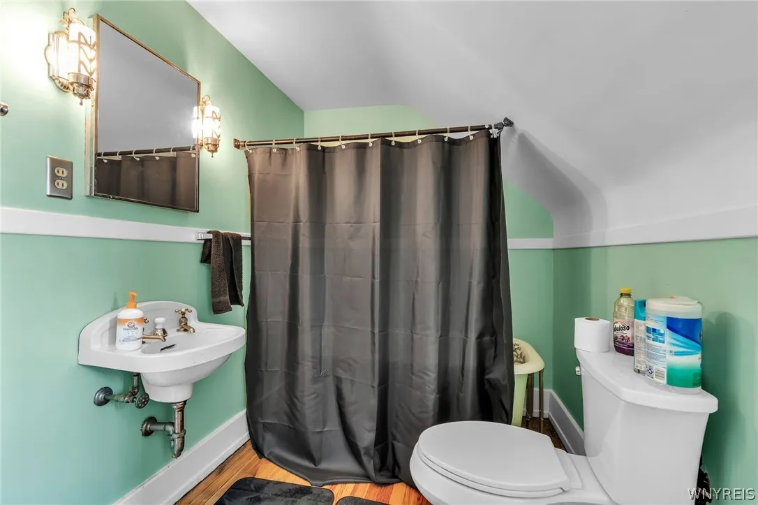 2740 Main Street, Buffalo, New York 14214, Buffalo, New York 14214, 3 Bedrooms Bedrooms, 16 Rooms Rooms,2 BathroomsBathrooms,Residential,For Sale,2740 Main Street, Buffalo, New York 14214,0,B1689229