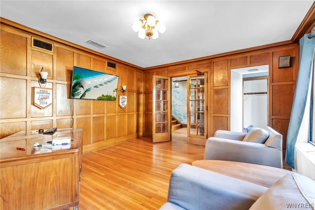 2740 Main Street, Buffalo, New York 14214, Buffalo, New York 14214, 3 Bedrooms Bedrooms, 16 Rooms Rooms,2 BathroomsBathrooms,Residential,For Sale,2740 Main Street, Buffalo, New York 14214,0,B1689229