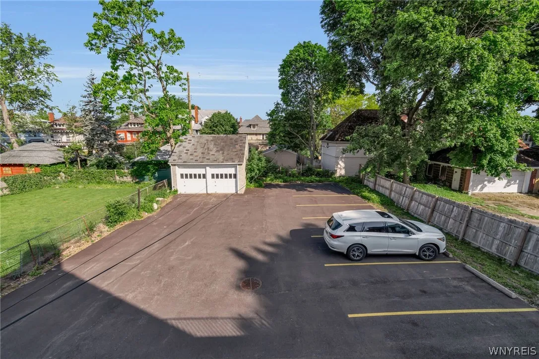 2740 Main Street, Buffalo, New York 14214, Buffalo, New York 14214, 3 Bedrooms Bedrooms, 16 Rooms Rooms,2 BathroomsBathrooms,Residential,For Sale,2740 Main Street, Buffalo, New York 14214,0,B1689229