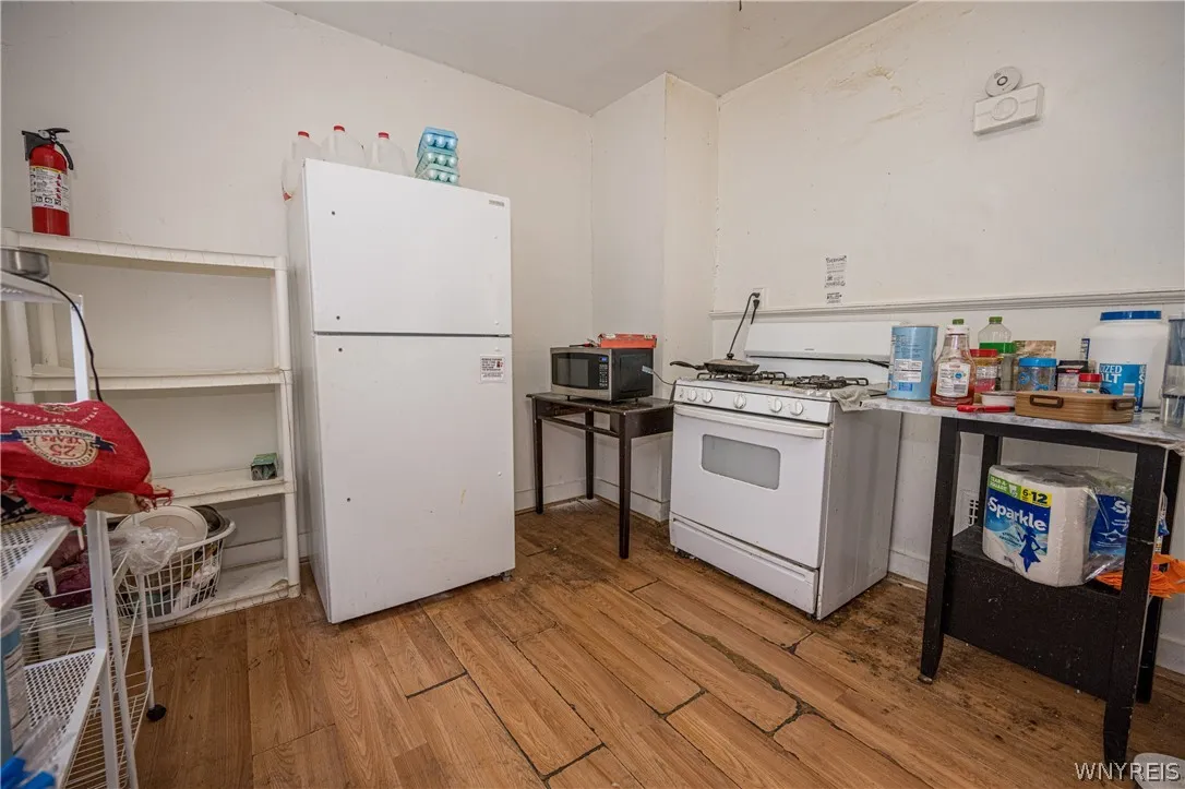 223 Merrimac Street, Buffalo, New York 14214, Buffalo, New York 14214, 5 Bedrooms Bedrooms, 8 Rooms Rooms,2 BathroomsBathrooms,Residential,For Sale,223 Merrimac Street, Buffalo, New York 14214,0,B1689249