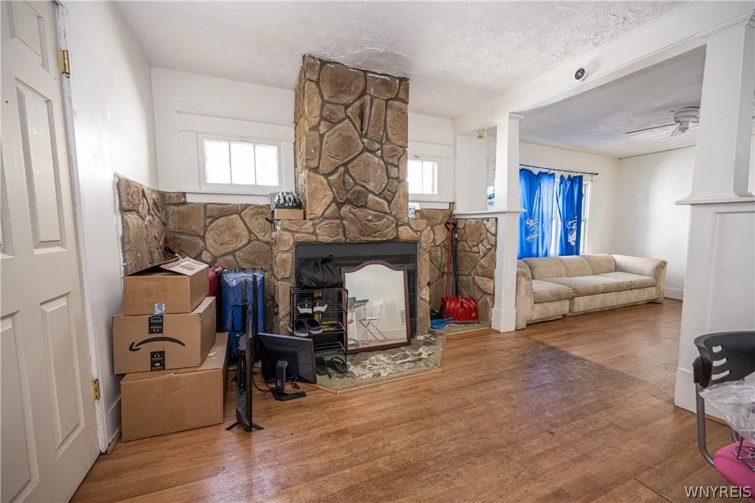 223 Merrimac Street, Buffalo, New York 14214, Buffalo, New York 14214, 5 Bedrooms Bedrooms, 8 Rooms Rooms,2 BathroomsBathrooms,Residential,For Sale,223 Merrimac Street, Buffalo, New York 14214,0,B1689249