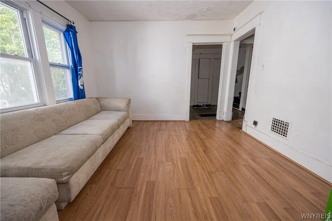 223 Merrimac Street, Buffalo, New York 14214, Buffalo, New York 14214, 5 Bedrooms Bedrooms, 8 Rooms Rooms,2 BathroomsBathrooms,Residential,For Sale,223 Merrimac Street, Buffalo, New York 14214,0,B1689249