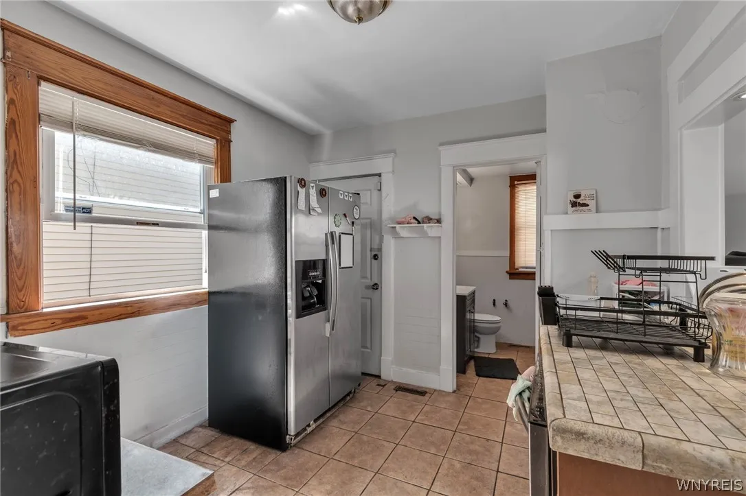44 West Winspear Avenue S, Buffalo, New York 14214, Buffalo, New York 14214, 6 Bedrooms Bedrooms, 12 Rooms Rooms,3 BathroomsBathrooms,Residential,For Sale,44 West Winspear Avenue S, Buffalo, New York 14214,0,B1685015
