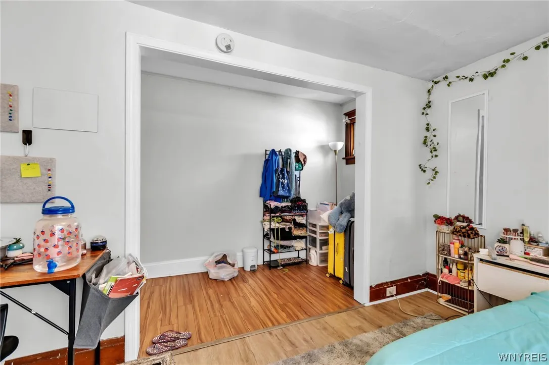 44 West Winspear Avenue S, Buffalo, New York 14214, Buffalo, New York 14214, 6 Bedrooms Bedrooms, 12 Rooms Rooms,3 BathroomsBathrooms,Residential,For Sale,44 West Winspear Avenue S, Buffalo, New York 14214,0,B1685015