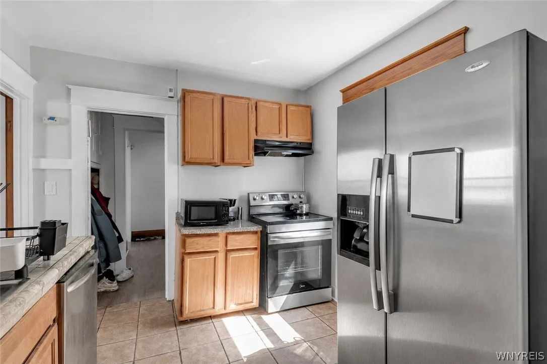 44 West Winspear Avenue S, Buffalo, New York 14214, Buffalo, New York 14214, 6 Bedrooms Bedrooms, 12 Rooms Rooms,3 BathroomsBathrooms,Residential,For Sale,44 West Winspear Avenue S, Buffalo, New York 14214,0,B1685015