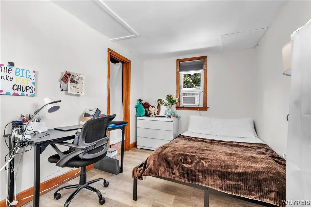 44 West Winspear Avenue S, Buffalo, New York 14214, Buffalo, New York 14214, 6 Bedrooms Bedrooms, 12 Rooms Rooms,3 BathroomsBathrooms,Residential,For Sale,44 West Winspear Avenue S, Buffalo, New York 14214,0,B1685015