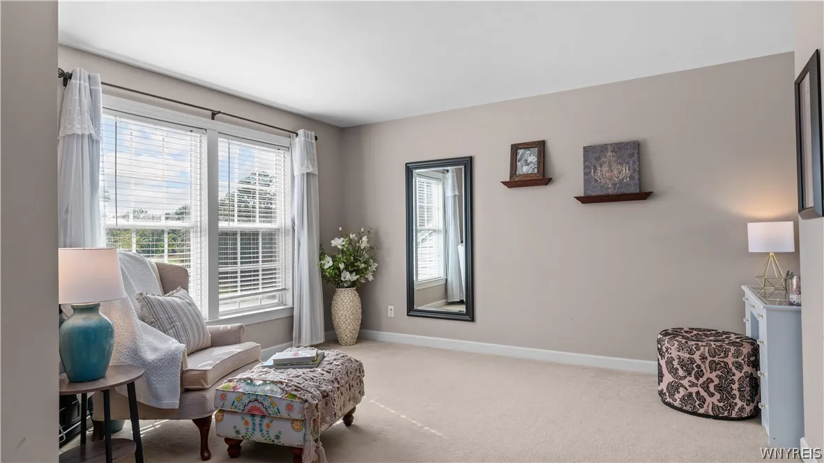 17 Graystone Lane, Orchard Park, New York 14127, Orchard Park, New York 14127, 4 Bedrooms Bedrooms, 12 Rooms Rooms,2 BathroomsBathrooms,Residential,For Sale,17 Graystone Lane, Orchard Park, New York 14127,0,B1691246