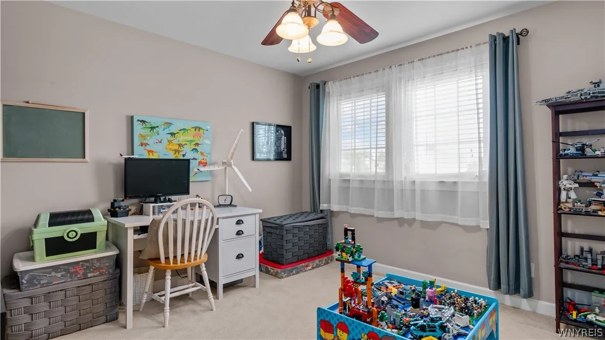 17 Graystone Lane, Orchard Park, New York 14127, Orchard Park, New York 14127, 4 Bedrooms Bedrooms, 12 Rooms Rooms,2 BathroomsBathrooms,Residential,For Sale,17 Graystone Lane, Orchard Park, New York 14127,0,B1691246