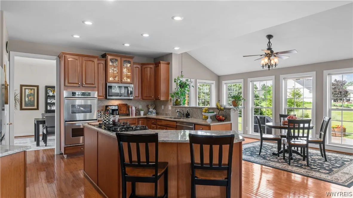 17 Graystone Lane, Orchard Park, New York 14127, Orchard Park, New York 14127, 4 Bedrooms Bedrooms, 12 Rooms Rooms,2 BathroomsBathrooms,Residential,For Sale,17 Graystone Lane, Orchard Park, New York 14127,0,B1691246