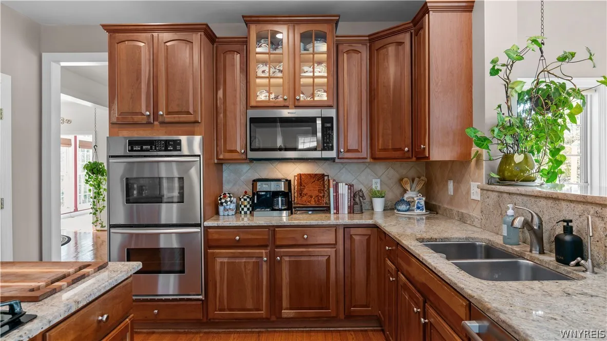 17 Graystone Lane, Orchard Park, New York 14127, Orchard Park, New York 14127, 4 Bedrooms Bedrooms, 12 Rooms Rooms,2 BathroomsBathrooms,Residential,For Sale,17 Graystone Lane, Orchard Park, New York 14127,0,B1691246