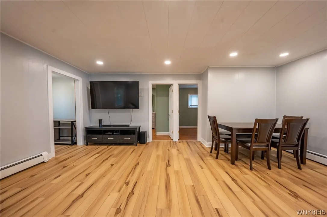 4470 Stratford, Hamburg, New York 14075, Hamburg, New York 14075, 2 Bedrooms Bedrooms, 8 Rooms Rooms,1 BathroomBathrooms,Residential,For Sale,4470 Stratford, Hamburg, New York 14075,0,B1689756