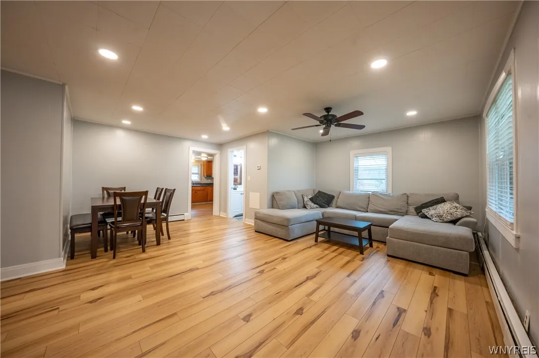 4470 Stratford, Hamburg, New York 14075, Hamburg, New York 14075, 2 Bedrooms Bedrooms, 8 Rooms Rooms,1 BathroomBathrooms,Residential,For Sale,4470 Stratford, Hamburg, New York 14075,0,B1689756
