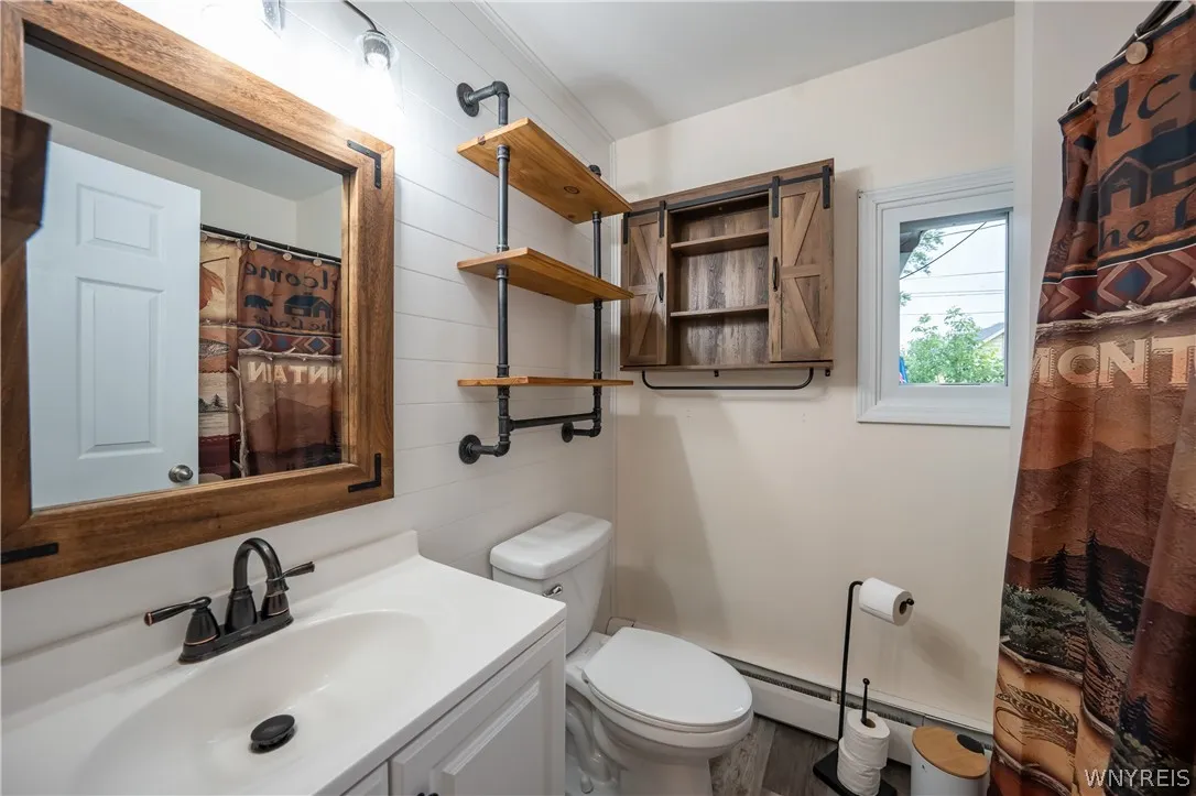 4470 Stratford, Hamburg, New York 14075, Hamburg, New York 14075, 2 Bedrooms Bedrooms, 8 Rooms Rooms,1 BathroomBathrooms,Residential,For Sale,4470 Stratford, Hamburg, New York 14075,0,B1689756