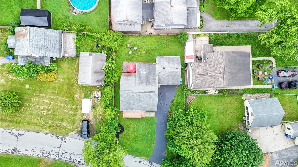 4470 Stratford, Hamburg, New York 14075, Hamburg, New York 14075, 2 Bedrooms Bedrooms, 8 Rooms Rooms,1 BathroomBathrooms,Residential,For Sale,4470 Stratford, Hamburg, New York 14075,0,B1689756