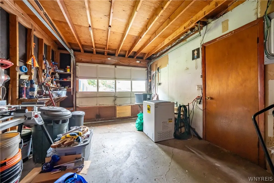 4470 Stratford, Hamburg, New York 14075, Hamburg, New York 14075, 2 Bedrooms Bedrooms, 8 Rooms Rooms,1 BathroomBathrooms,Residential,For Sale,4470 Stratford, Hamburg, New York 14075,0,B1689756