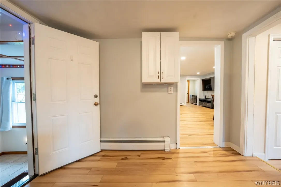 4470 Stratford, Hamburg, New York 14075, Hamburg, New York 14075, 2 Bedrooms Bedrooms, 8 Rooms Rooms,1 BathroomBathrooms,Residential,For Sale,4470 Stratford, Hamburg, New York 14075,0,B1689756