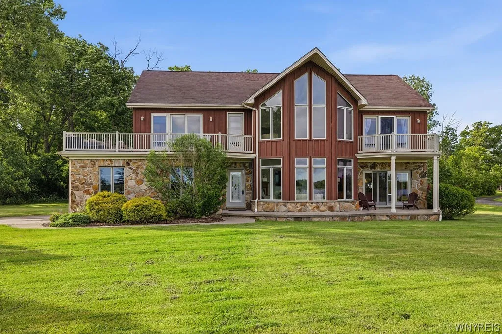 3199 West River Road, Grand Island, New York 14072, Grand Island, New York 14072, 4 Bedroom Bedrooms, 11 Room Rooms,3 BathroomBathrooms,Residential,Closed,3199 West River Road, Grand Island, New York 14072,0,B1691049