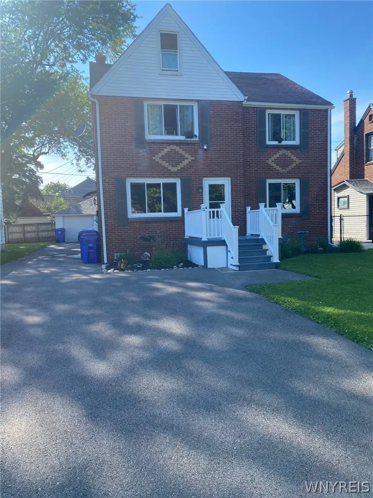 78 Kirkwood Drive Lower Unit, West Seneca, New Yor, West Seneca, New York 14224, 2 Bedrooms Bedrooms, 5 Rooms Rooms,1 BathroomBathrooms,Residential Lease,Closed,78 Kirkwood Drive Lower Unit, West Seneca, New Yor,0,B1691161