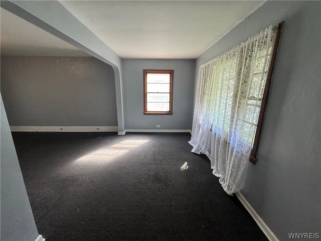 139 Weimar Street, Buffalo, New York 14206, Buffalo, New York 14206, 3 Bedrooms Bedrooms, 8 Rooms Rooms,1 BathroomBathrooms,Residential,For Sale,139 Weimar Street, Buffalo, New York 14206,0,B1691667
