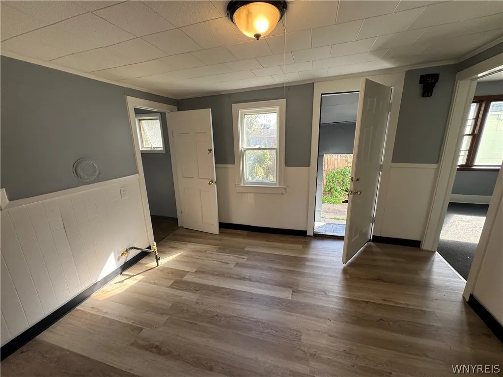 139 Weimar Street, Buffalo, New York 14206, Buffalo, New York 14206, 3 Bedrooms Bedrooms, 8 Rooms Rooms,1 BathroomBathrooms,Residential,For Sale,139 Weimar Street, Buffalo, New York 14206,0,B1691667