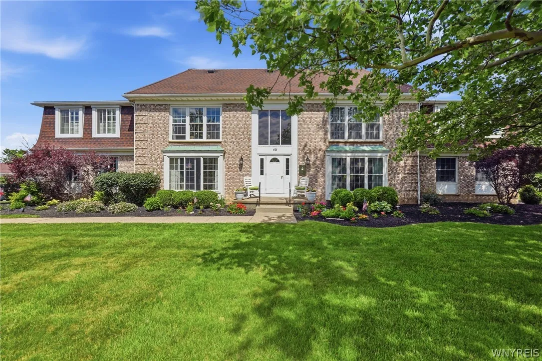 40-7 Carriage Drive, Orchard Park, New York 14127, Orchard Park, New York 14127, 2 Bedrooms Bedrooms, 7 Rooms Rooms,1 BathroomBathrooms,Residential,For Sale,40-7 Carriage Drive, Orchard Park, New York 14127,0,B1690553