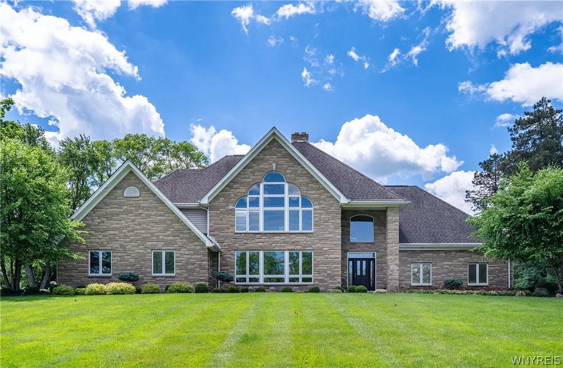 7845 Jewett Holmwood Road, Orchard Park, New York, Orchard Park, New York 14127, 3 Bedrooms Bedrooms, 10 Rooms Rooms,3 BathroomsBathrooms,Residential,For Sale,7845 Jewett Holmwood Road, Orchard Park, New York ,0,B1691696